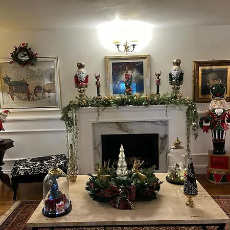 Вилла The Queen's House *