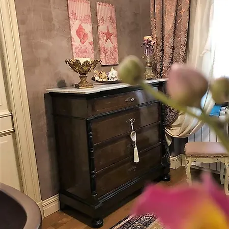 The Queen's House Вилла