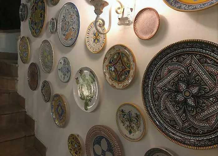 فيلة The Queen's House *