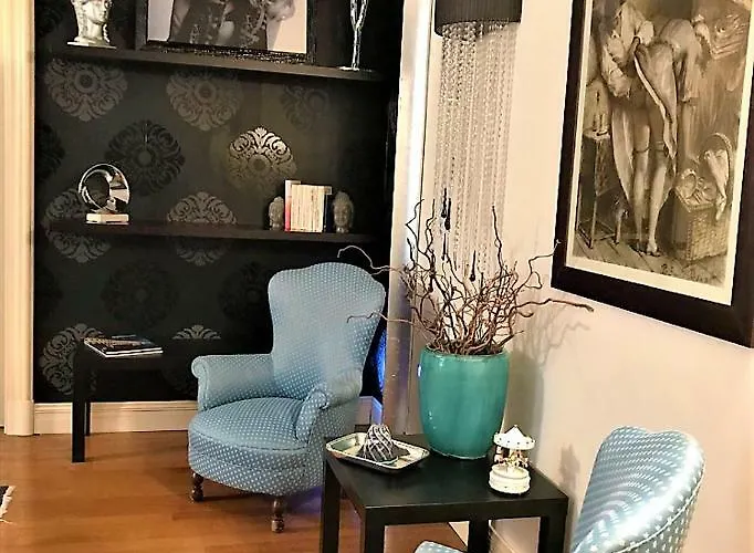 فيلة The Queen's House