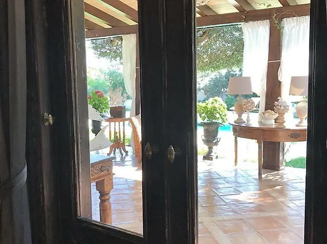 فيلة The Queen's House *