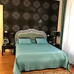 The Queen's House Villa *