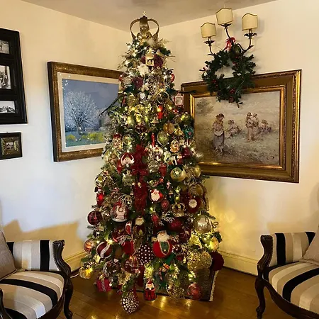 The Queen's House Villa *