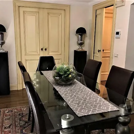 The Queen's House Вілла Агрідженто