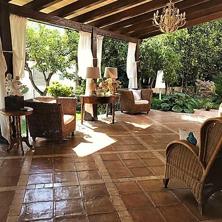 The Queen's House Villa *