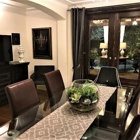 The Queen's House Villa