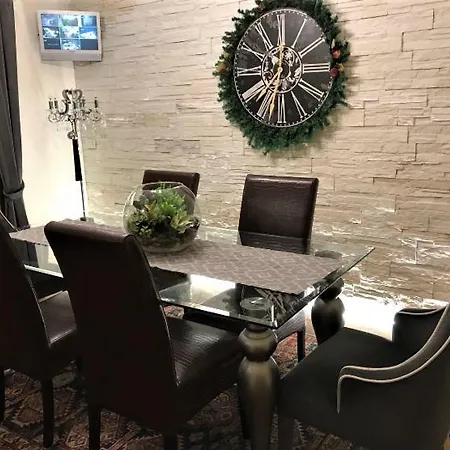 Villa The Queen's House *