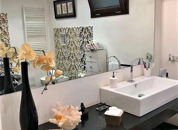 The Queen's House * Agrigento