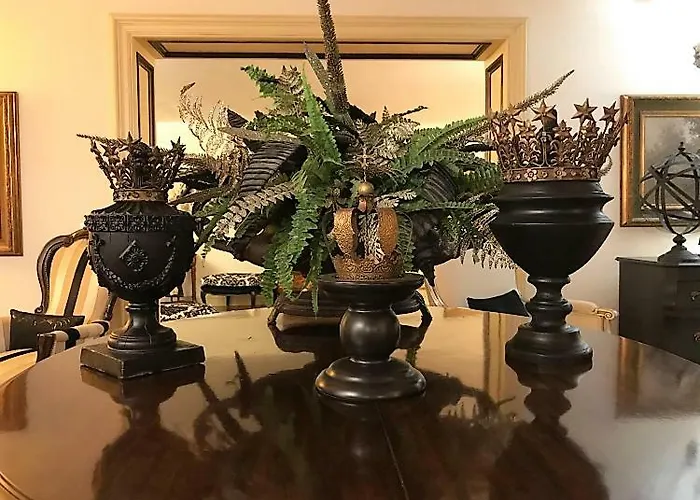 The Queen's House Villa