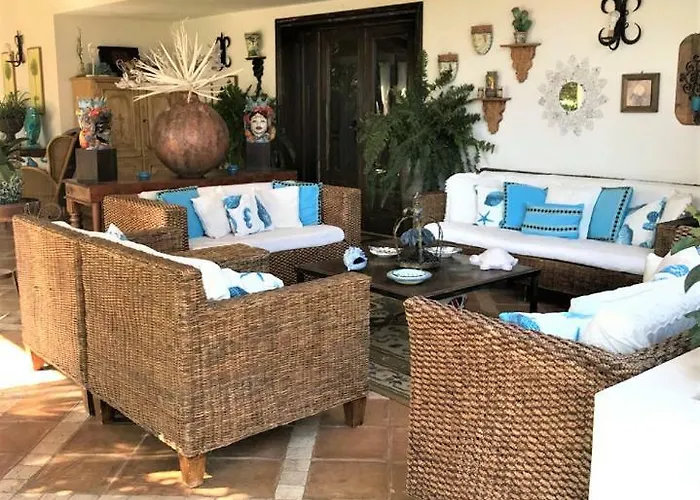 The Queen's House Villa